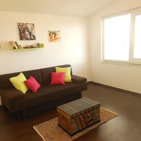 Apartment Marino Povljana