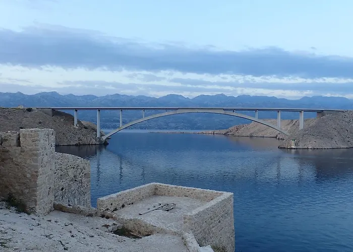 Apartment Marino Povljana